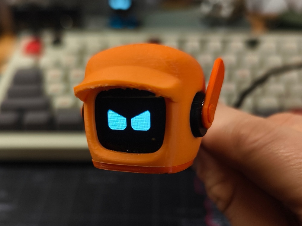 MONSTRIX Robot — Эмоциональный робот-компаньон